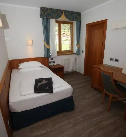اتاق استاندارد یک نفره, Family Hotel Serena