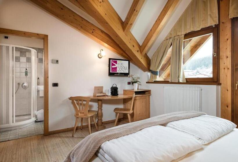 디럭스 룸, Family Hotel Serena