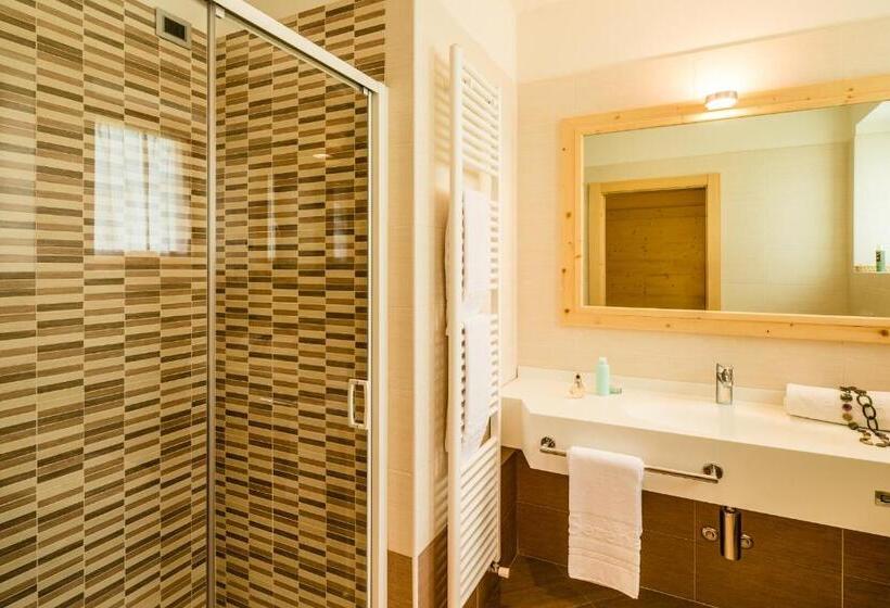 트리플 클래식 룸, Family Hotel Serena