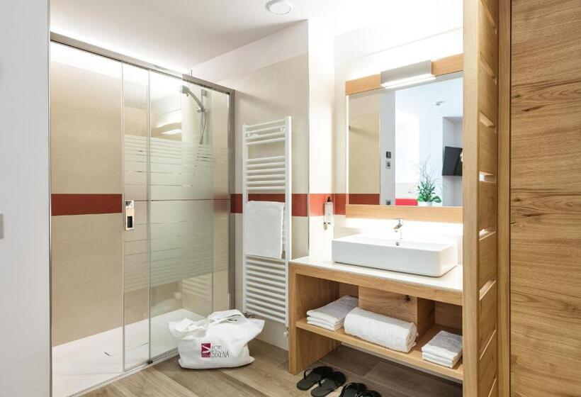 패밀리 주니어 스위트, Family Hotel Serena