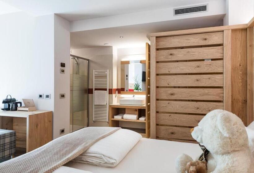 패밀리 주니어 스위트, Family Hotel Serena