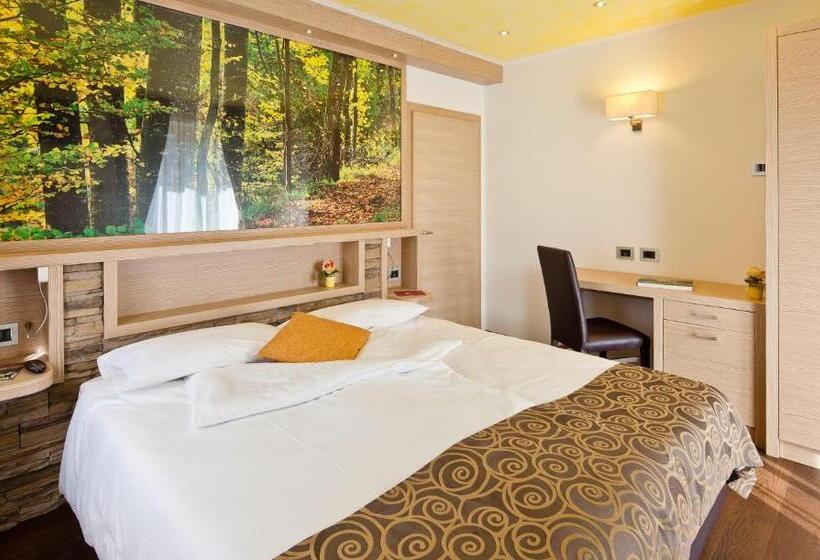 스위트, Family Hotel Serena