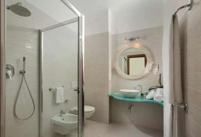 اتاق استاندارد با چشم‌انداز دریا, Gabbiano Azzurro Hotel & Suites