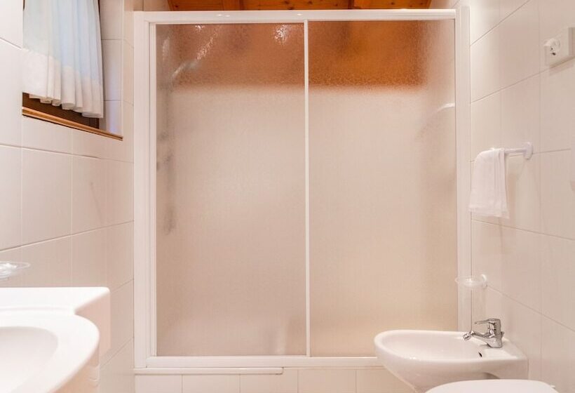 스탠다드 스튜디오, Apartments Boè