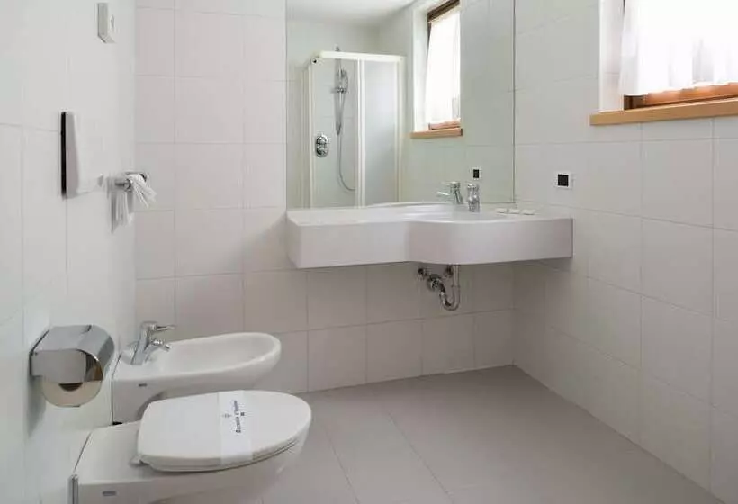 استودیوی استاندارد, Apartments Boè