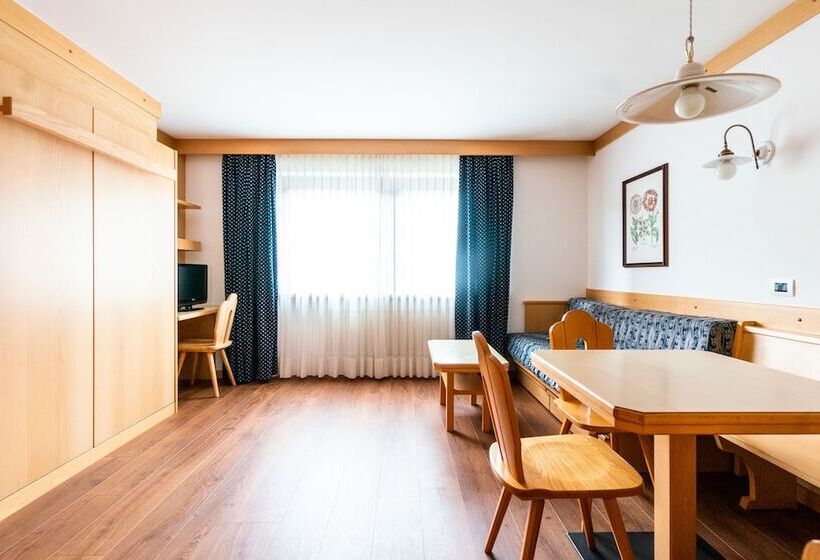 스탠다드 스튜디오, Apartments Boè