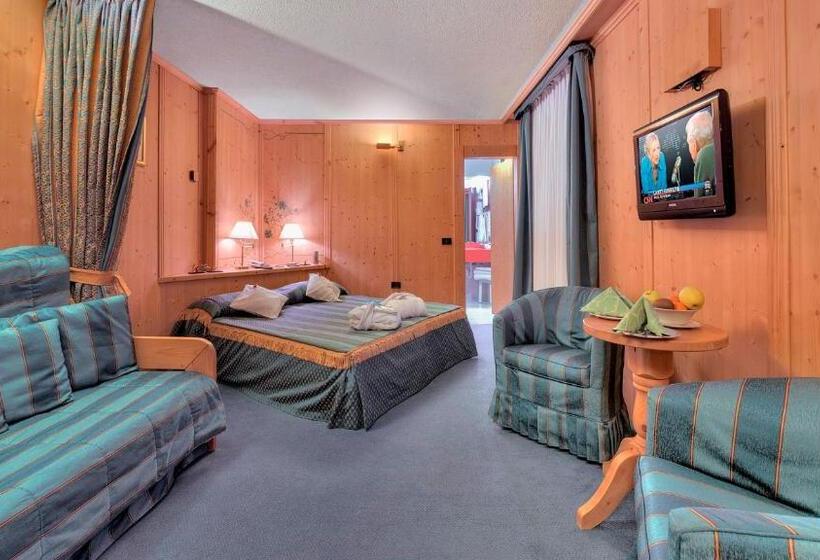 סוויטת ג'וניור, Caminetto