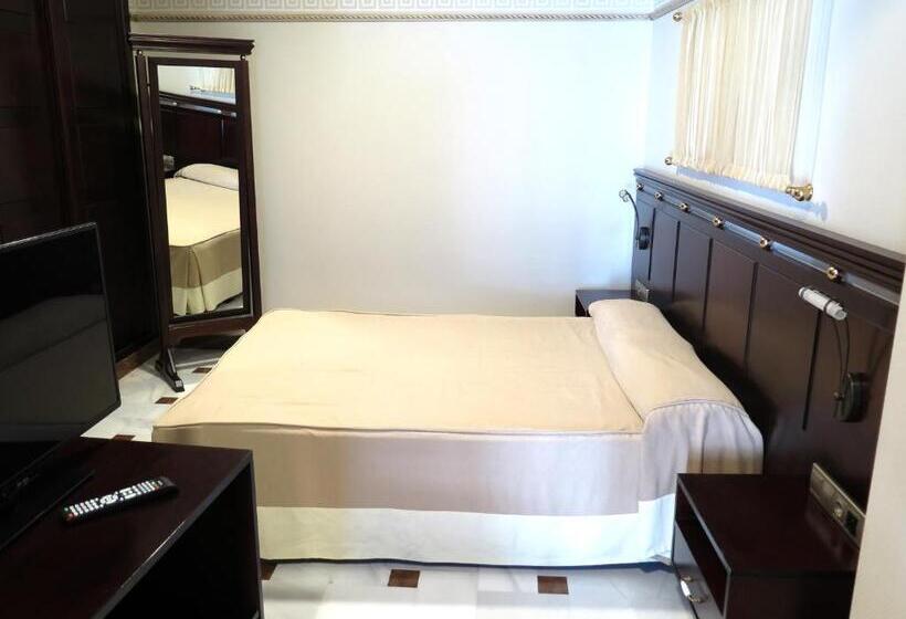 סוויטה, Don Miguel Plaza