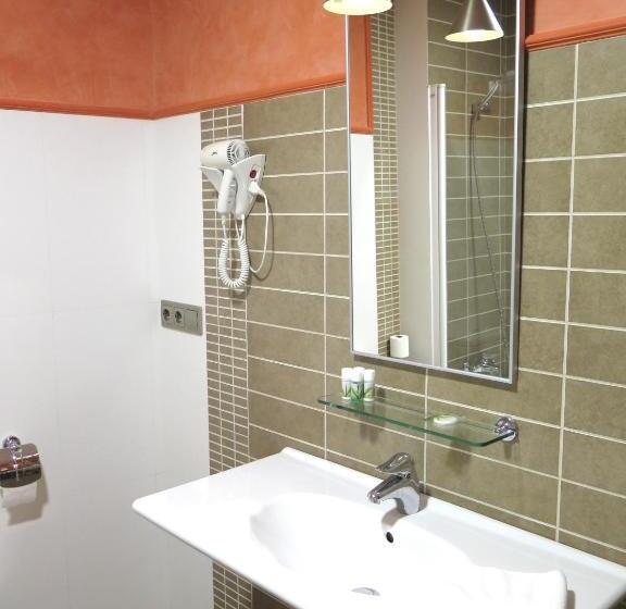 חדר סטנדרט יחיד, Don Miguel Plaza