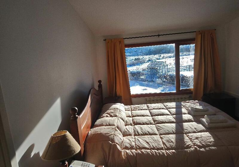 غرفة قياسية ثلاثية, Hosteria Via Rondine