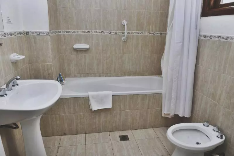 اتاق استاندارد سه نفره, Hosteria Via Rondine