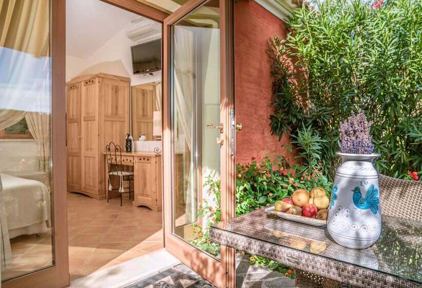 חדר סטנדרט לשלושה עם נוף לגינה, Aldiola Country Resort