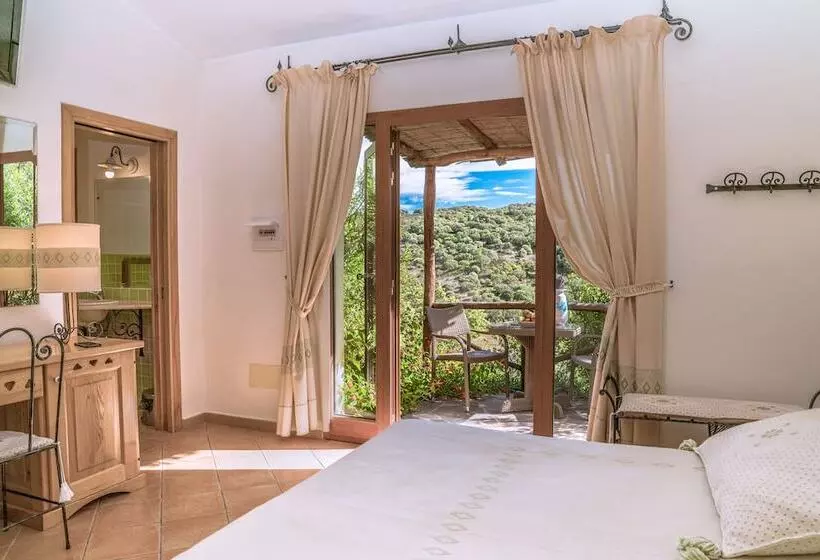 庭の見えるスタンダードトリプルルーム, Aldiola Country Resort