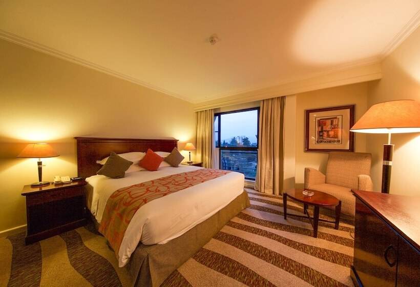 חדר סטנדרט, Kigali Serena