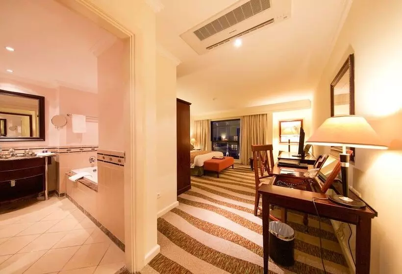 デラックスルーム, Kigali Serena