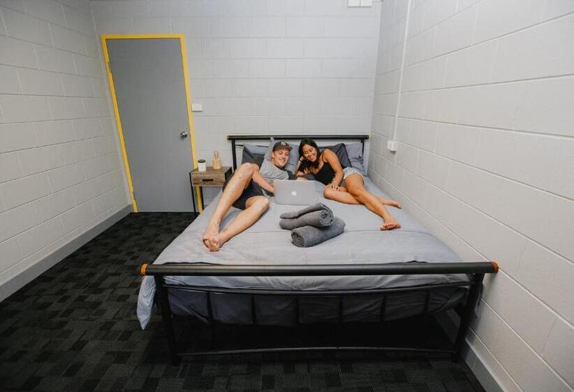 غرفة قياسية حمام مشترك, Mad Monkey Village