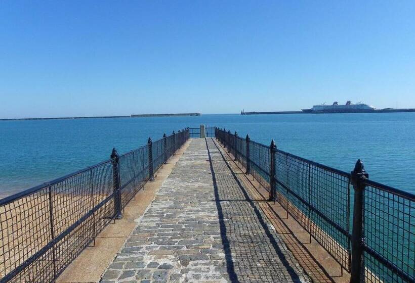 Standard room with outdoor bath, Maison Dieu Guest House