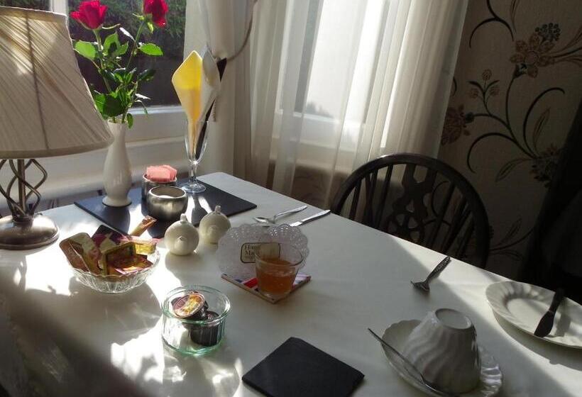 디럭스 룸 가든 전망, Maison Dieu Guest House