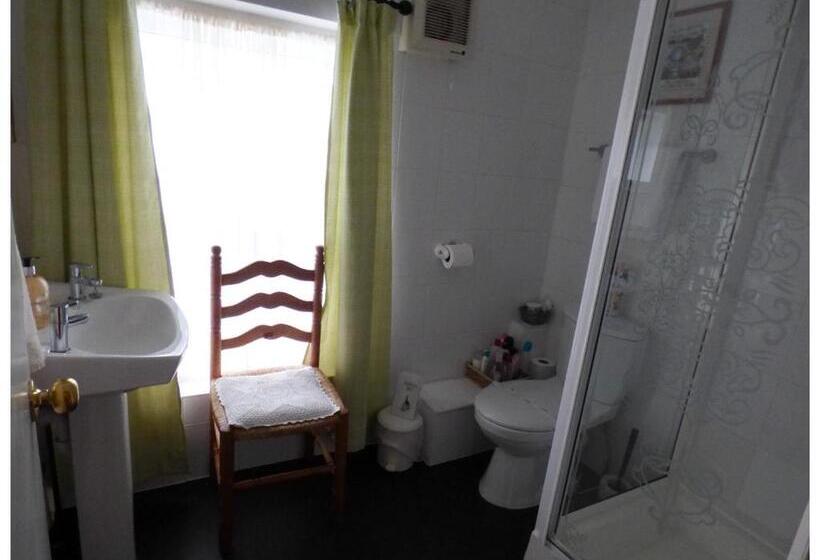 Standard room with outdoor bath, Maison Dieu Guest House
