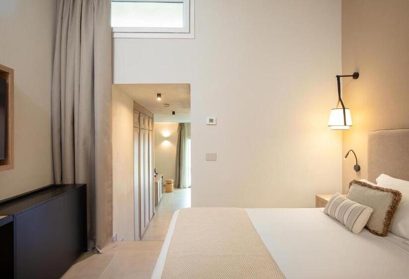 Triple Room Sea View, Mangias Sardinia Resort