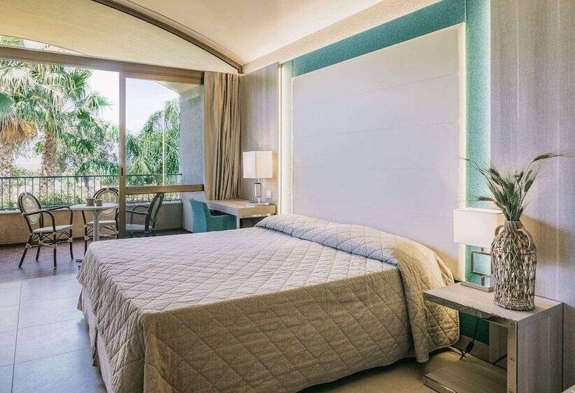 Quarto Estandar, Mclub Alicudi