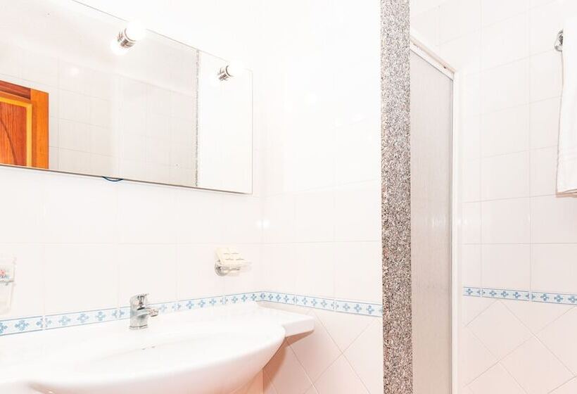 اتاق استاندارد, Mangias Sardinia Resort