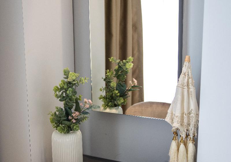 اتاق سوپریور سه تخته, Niss Lara