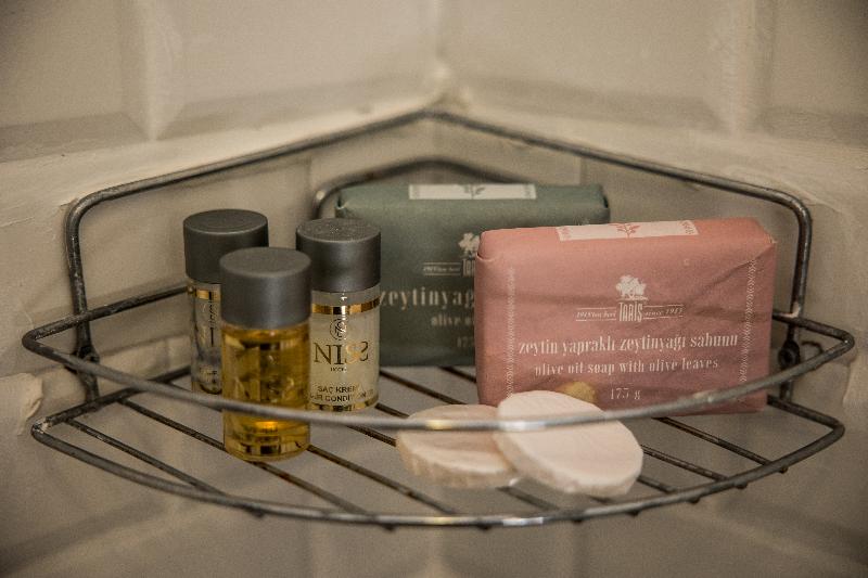 اتاق سوپریور سه تخته, Niss Lara