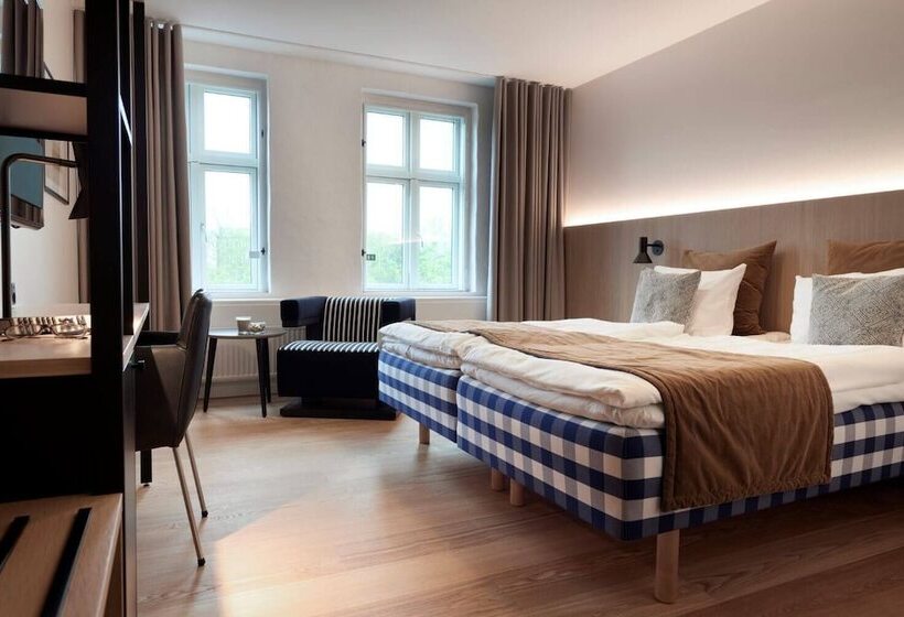 Номер Стандарт, Oasia Aarhus City