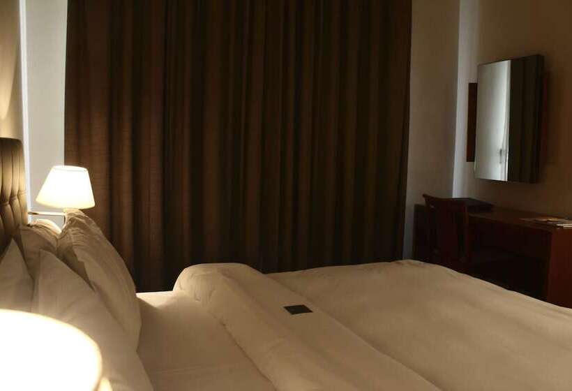 اتاق استاندارد, Plaza Hotel Beirut