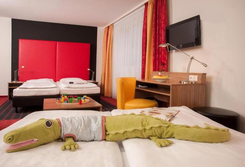 غرفة عائلية, Senator Hotel Vienna