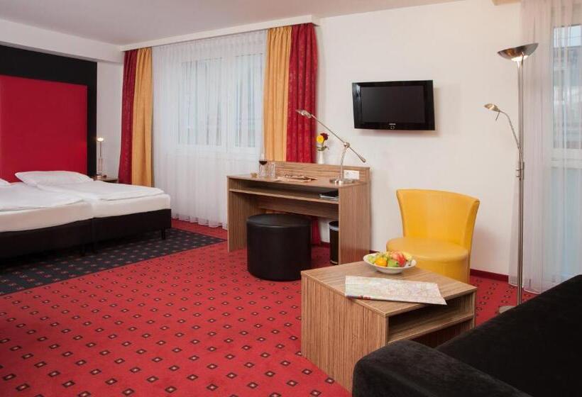 غرفة عائلية, Senator Hotel Vienna