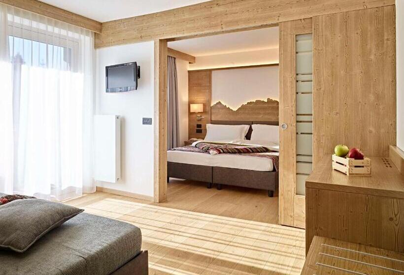 סוויטת ג'וניור עם מרפסת, Shandranj