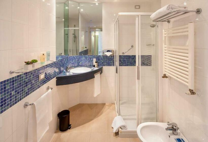 标准三人间, Idea Hotel Milano San Siro