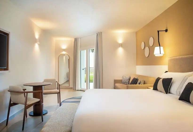 オーシャンビュースーペリアールーム, Mangia’s Sardinia Resort