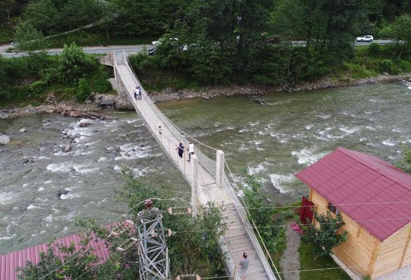 Шале 1 Спальня, Aden River