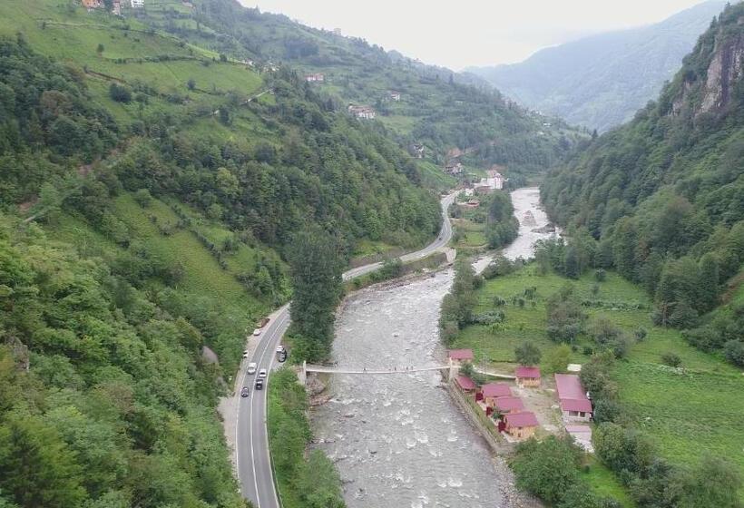 Шале 1 Спальня, Aden River