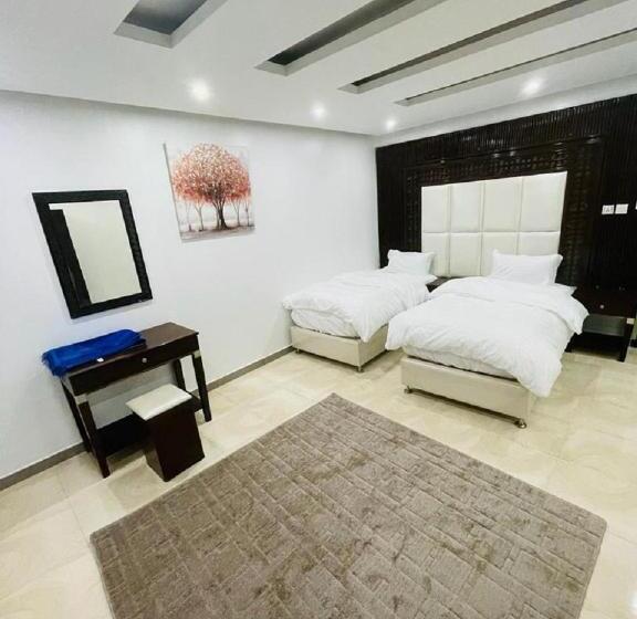 Family Suite, Desert Palm Apart