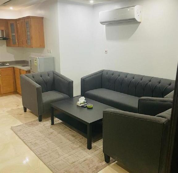 Family Suite, Desert Palm Apart