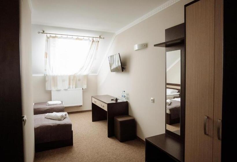 标准间, роляда