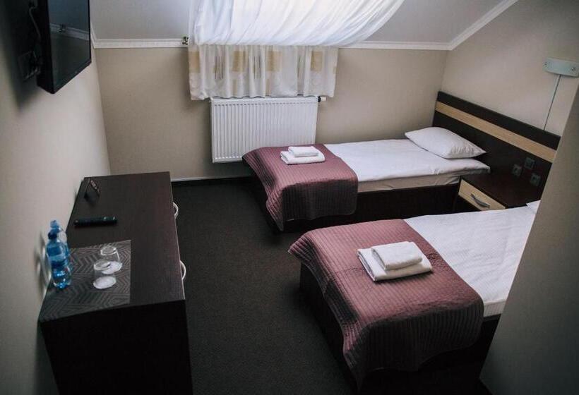 标准间, роляда