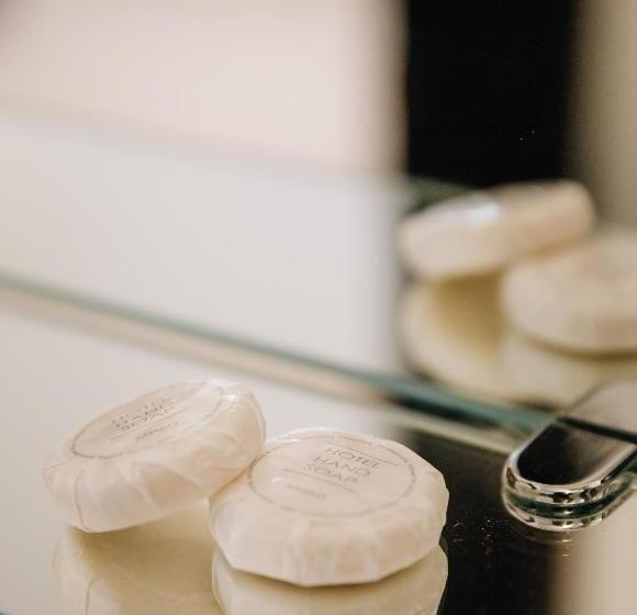 标准间带阳台, роляда