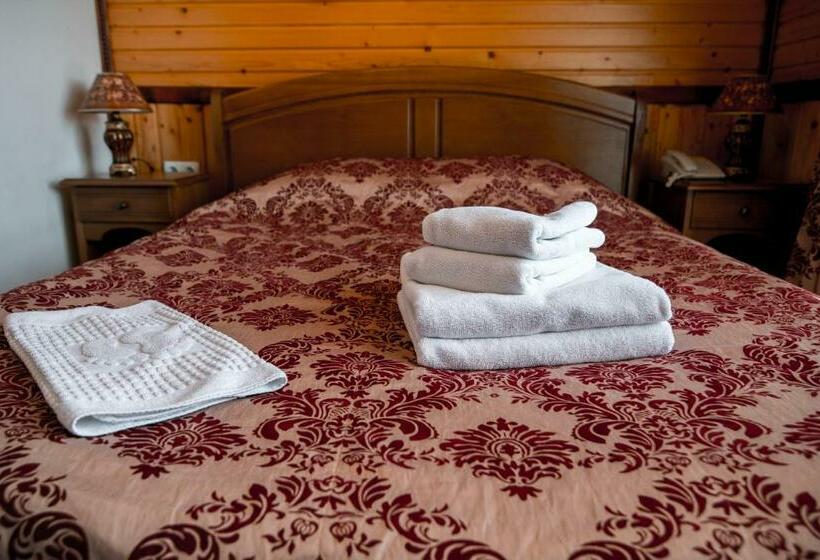 חדר דלוקס, Karpatska Vezha