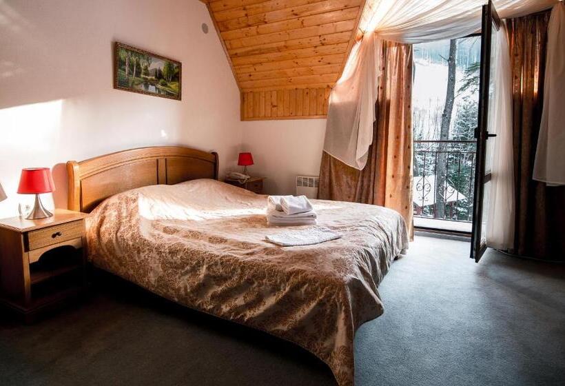 חדר דלוקס, Karpatska Vezha