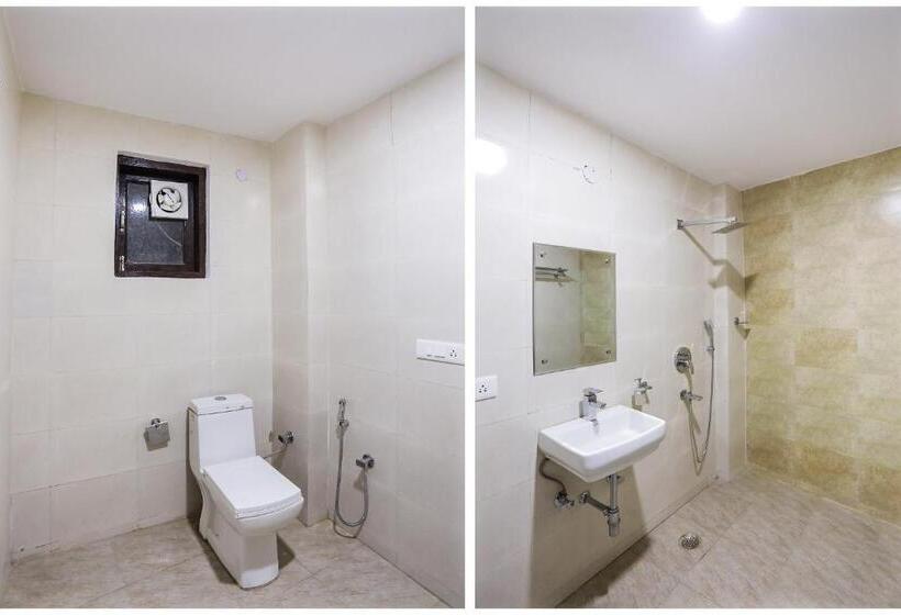 اتاق کلاسیک سه تخته, Spot On R.r Residency