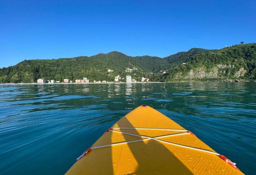 اتاق استاندارد سه نفره, Marina Kvariati