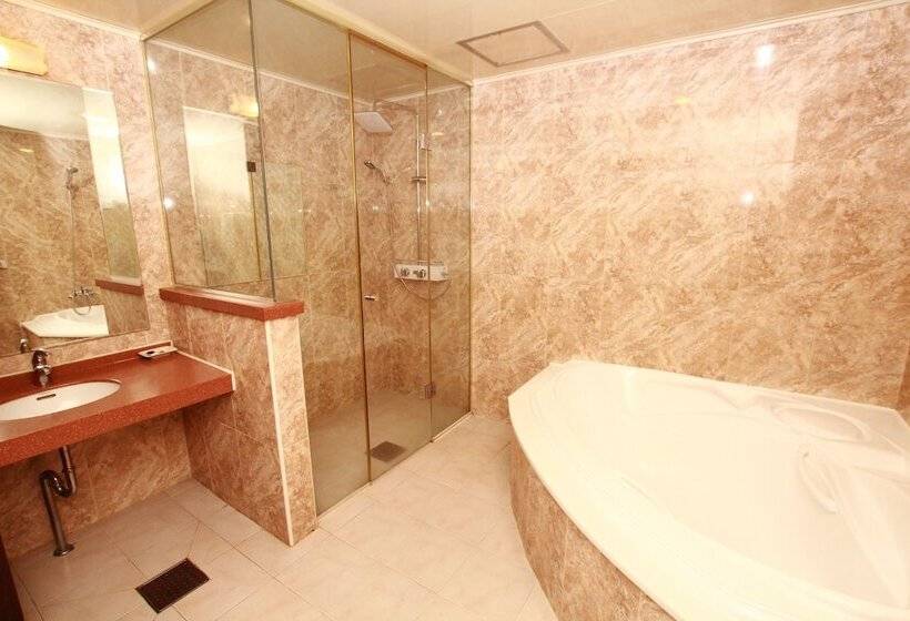 Quarto Superior, Amour