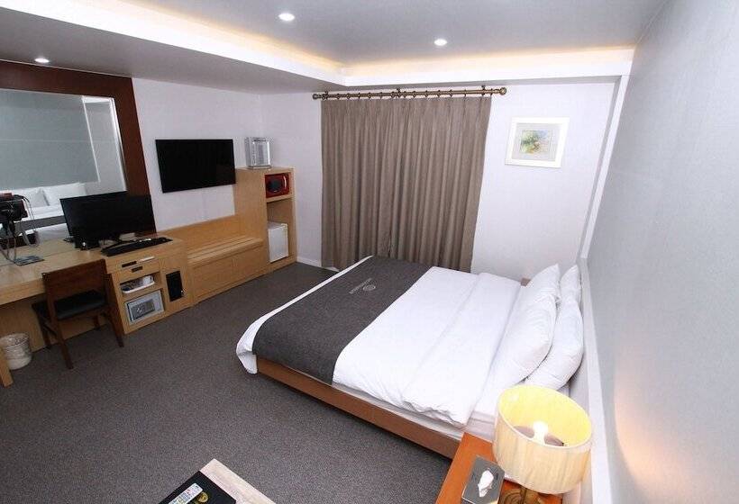 Quarto Superior, Amour