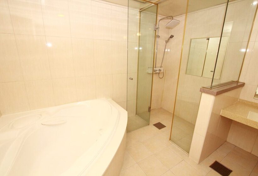 Quarto Superior, Amour