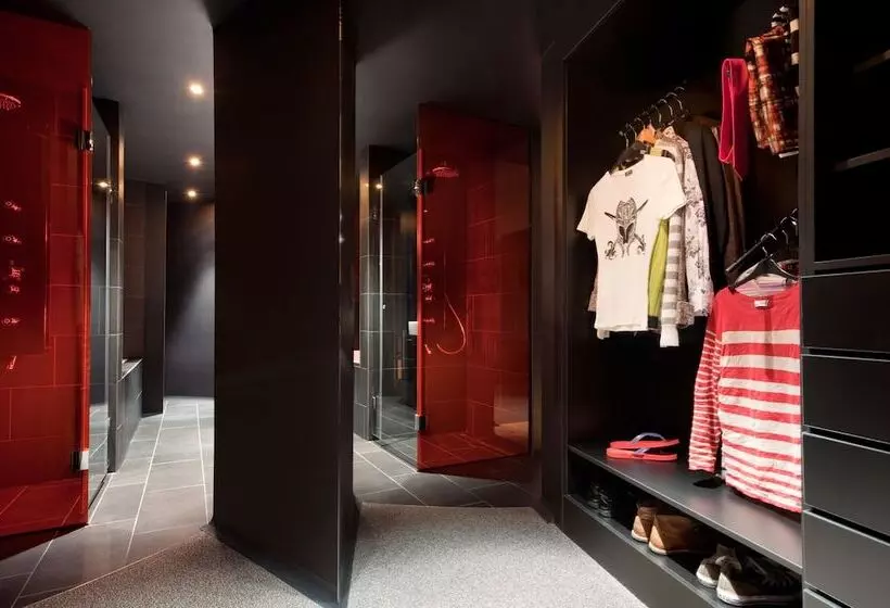 سوییت جونیور, Axel Hotel Berlin Adults Only